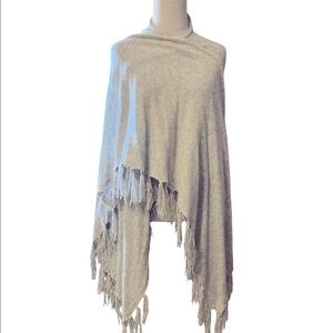 Sole Society fringed light gray cardigan poncho sweater, multiwear, one size